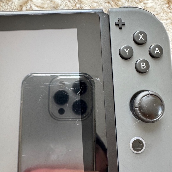 Nintendo Switch Console with Joycon Controller - Picture 4 of 9